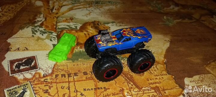 Игрушечные машинки