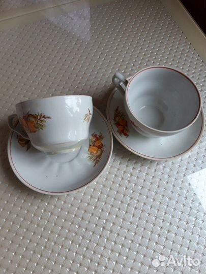 Тарелки десертные,чашки