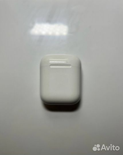 Наушники Apple AirPods