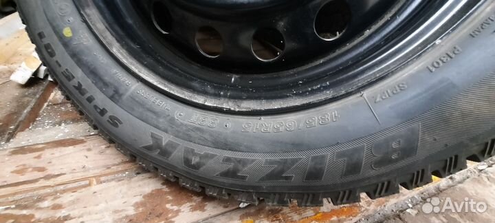 Bridgestone Blizzak Spike-01 185/65 R15 88T