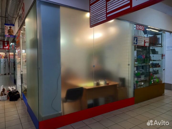 Оклейка витрин/Наклейки/Брендирование/Фолия