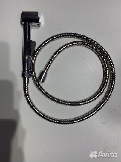 Биде с шлангом