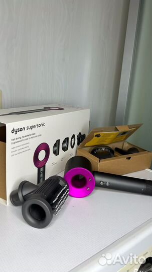 Фен Dyson supersonic