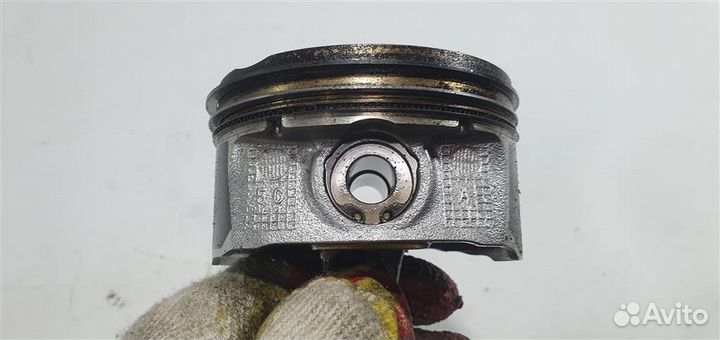 Поршень с шатуном Infiniti Q50 (V37) 2013