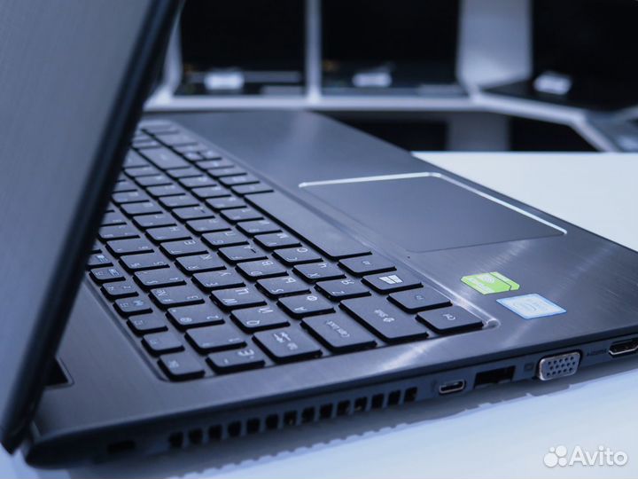 Acer Тонкий Новый i3-6006U / 940MX / 4GB