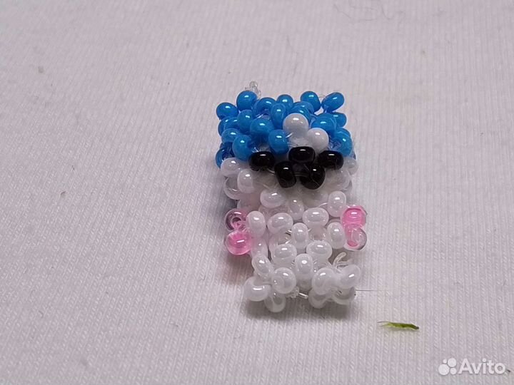 Мини котик из бисера