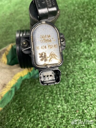 Дроссельная заслонка Peugeot 206 1.4