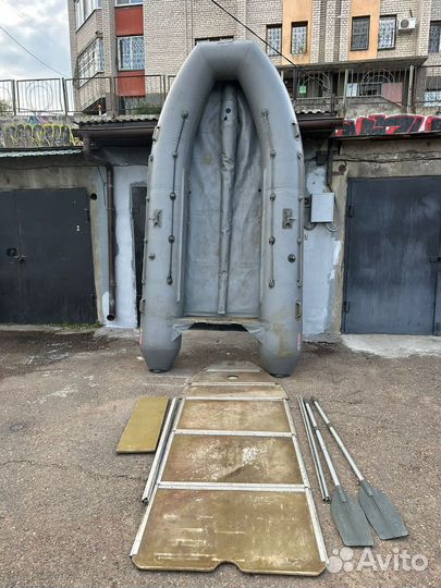 Лодка пвх Cayman 400