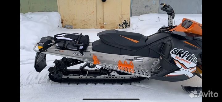 BRP SKI-DOO Summit