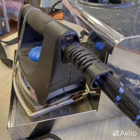 Утюг с парогенератором