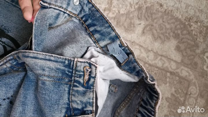 Джинсы