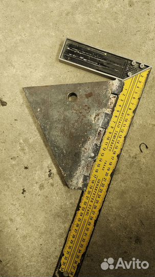 Забурник треугольный с резцами