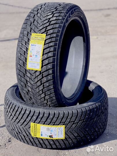 Sonix Winter Xpro Studs 69 275/45 R20 119T