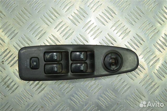 Блок управления стеклоподъемниками Hyundai Elantra