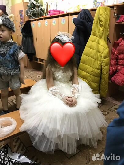 Нарядное платье
