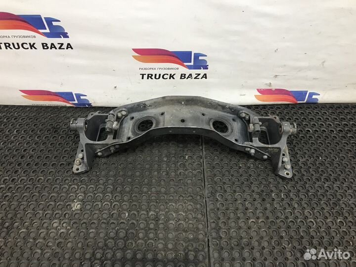 Траверса рамы поперечная Renault T, Volvo FH