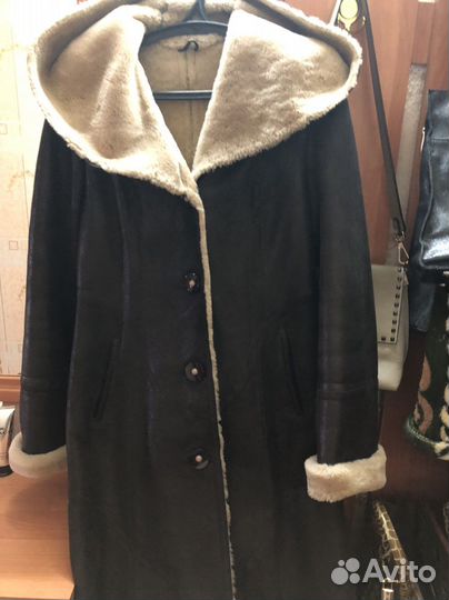 Дубленка женская б/у натуральная ; р 46 -48