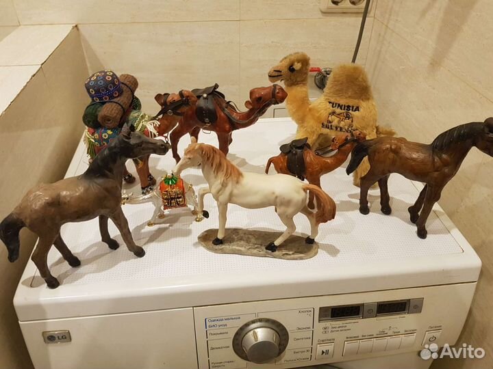 Статуэтка верблюд и лошадь
