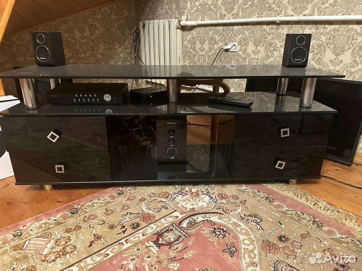 Тумба под телевизор