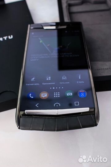 Vertu New Signature Touch Clous de Paris Alligator, 4/64 ГБ