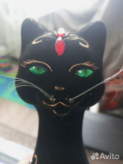 Статуэтка кот