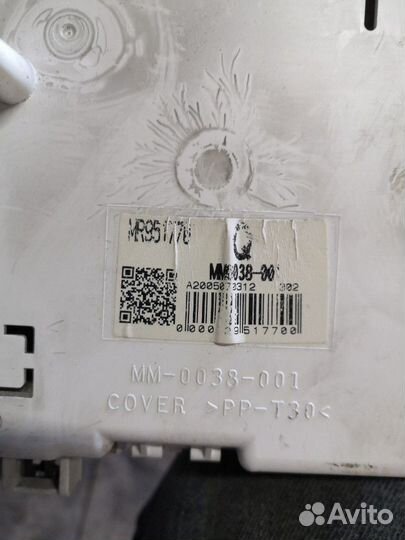 Панель приборов Mitsubishi Colt Z3