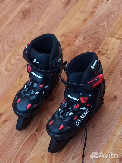 Коньки хоккейные детские