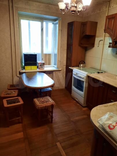 4-к. квартира, 92 м², 4/5 эт.