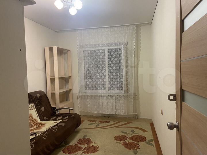 Комната 30 м² в 5-к., 1/9 эт.