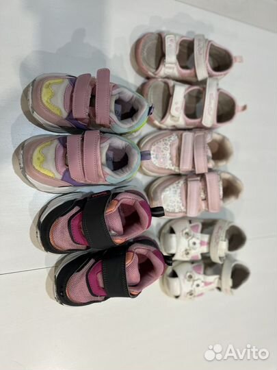 Сандалии и кроссовки для девочки