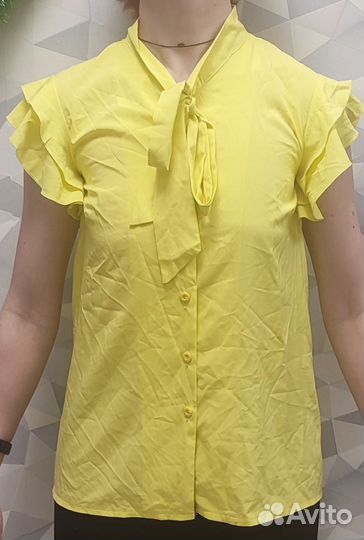 Жёлтая летняя блузка