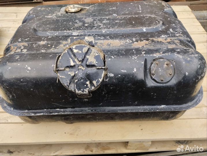 Топливный бак