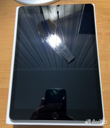 iPad 8th 2020 32 gb WiFi + Cellular lte 4g