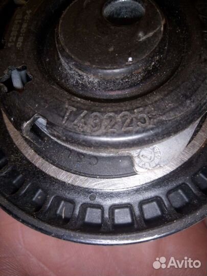 Продам Ролик грм натяжителя