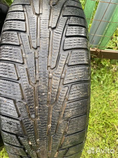 Nokian Tyres Hakkapeliitta R 235/65 R17