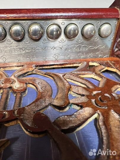 Саратовская гармонь мастера Х.И.Артемьева