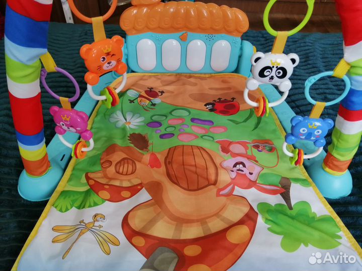 Развивающий коврик с пианино