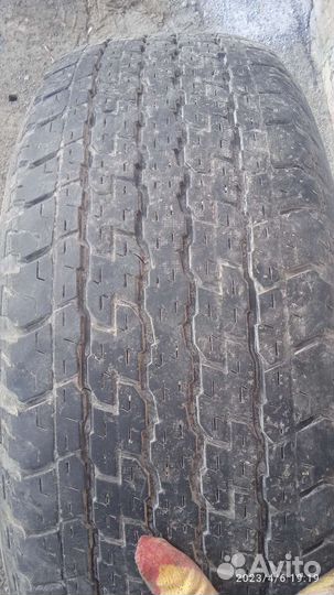 Bridgestone Dueler H/T D840 265/65 R17