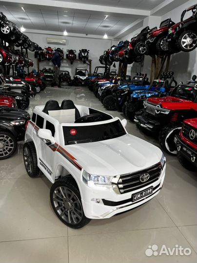 Детский электромобиль