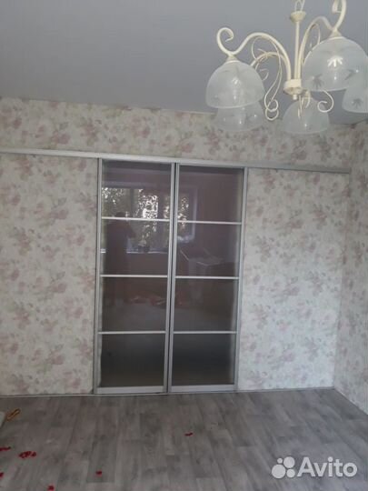 Двери купе со стеклом матовым