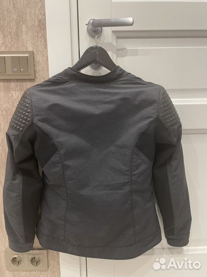 Мотокуртка женская icon