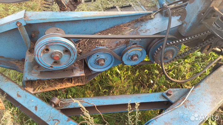 Жатка Бердянский завод сельхозтехники ЖВП-4,9, 2013