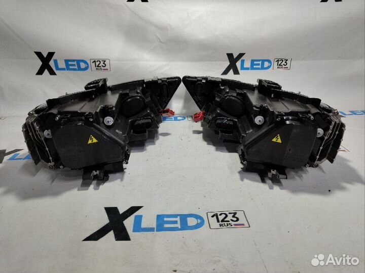 Фара правая левая Audi Q3 дорест ксенон