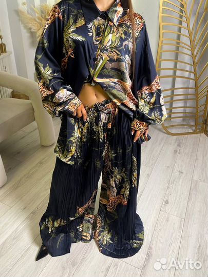 Роскошный шелковый костюм 42-52