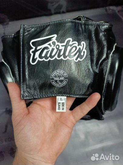 Боксёрский шлем Fairtex HG4 black