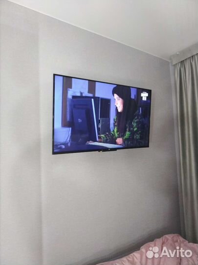 Кронштейн для телевизора поворотный