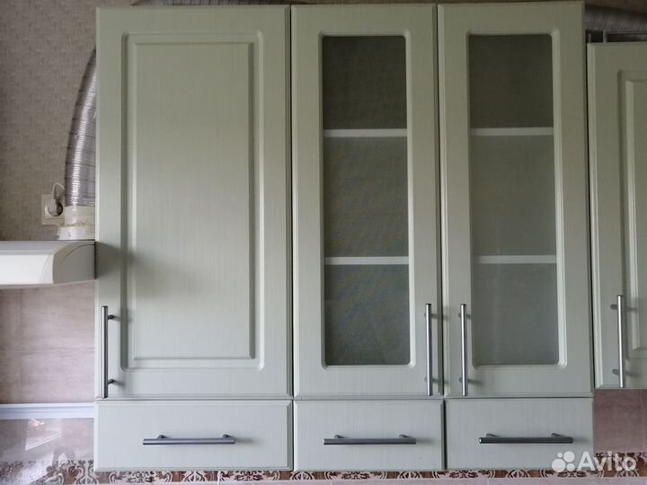 Шкаф кухонный, навесной