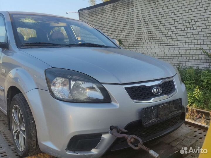 Запчасти Kia Rio 2 авторазбор