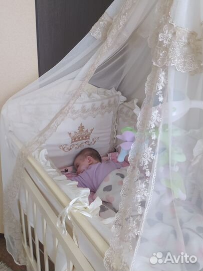 Кровать с балдахином