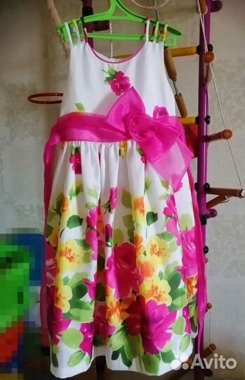 Платье нарядное